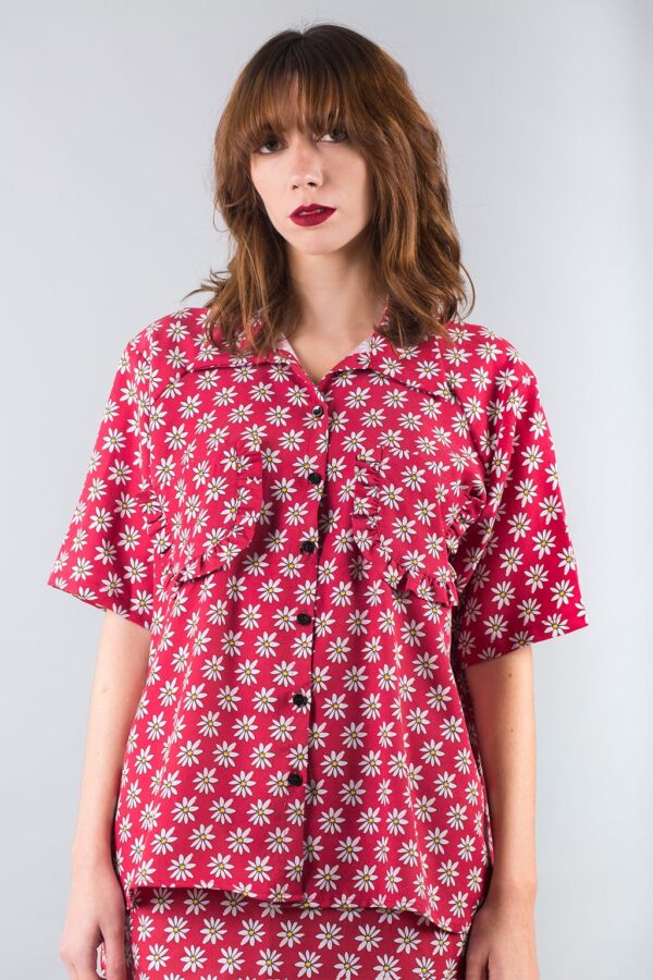 RED DAISY SHIRT