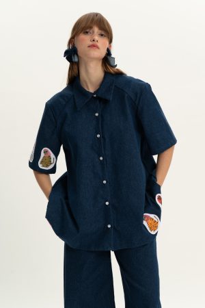 Blue cat gossip-Unisex shirt